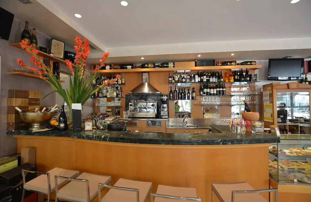 Hotel Tivoli-1